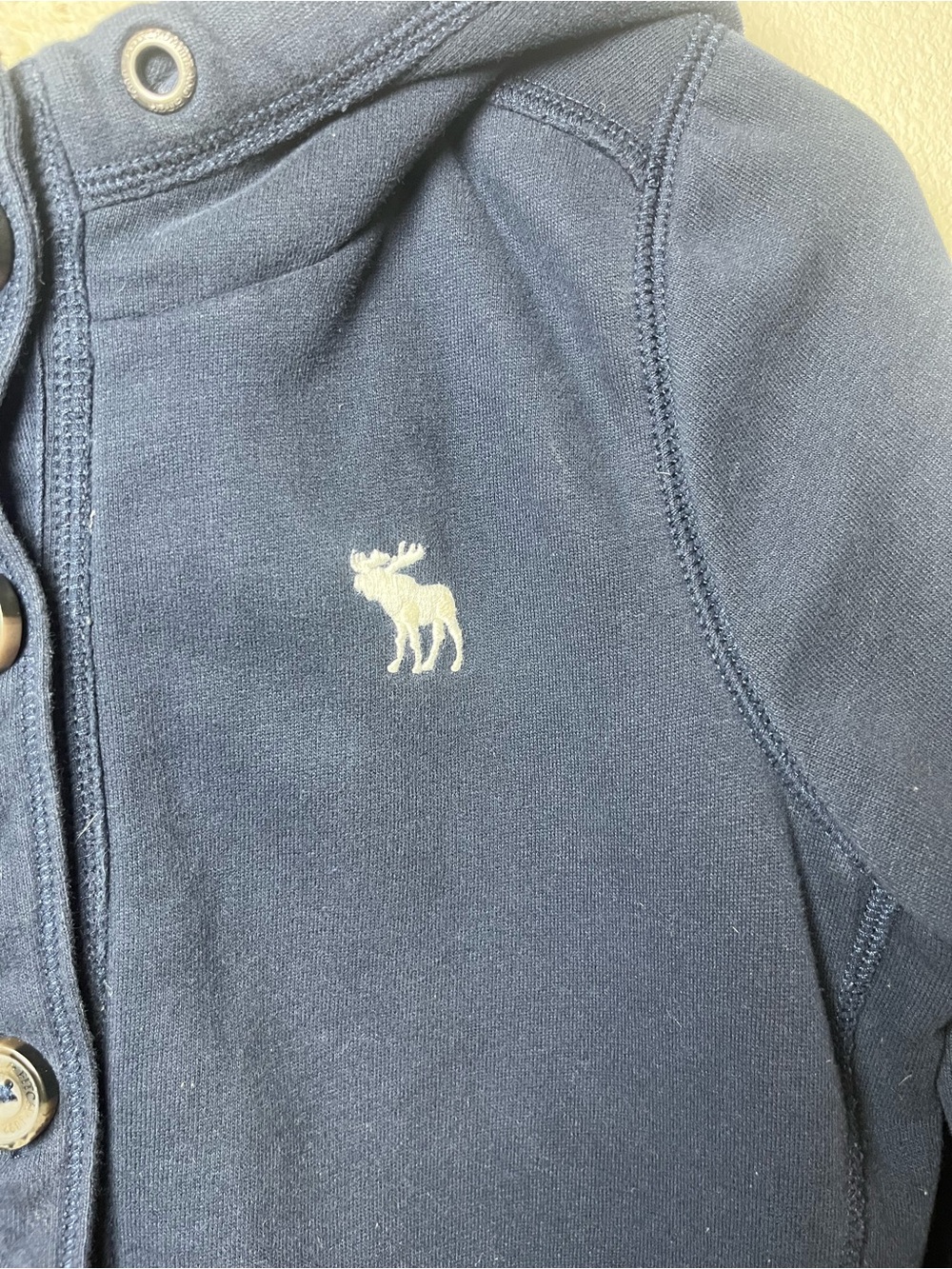 Abercrombie & Fitch Vintage Y2K Navy Hooded button up with Cream Sherpa Lining - Picture 6 of 7
